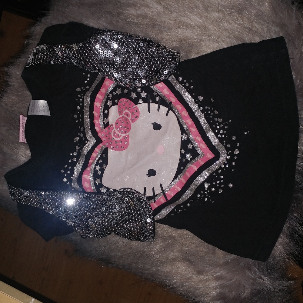 Hello kitty | Black sequin t-shirt silver vest